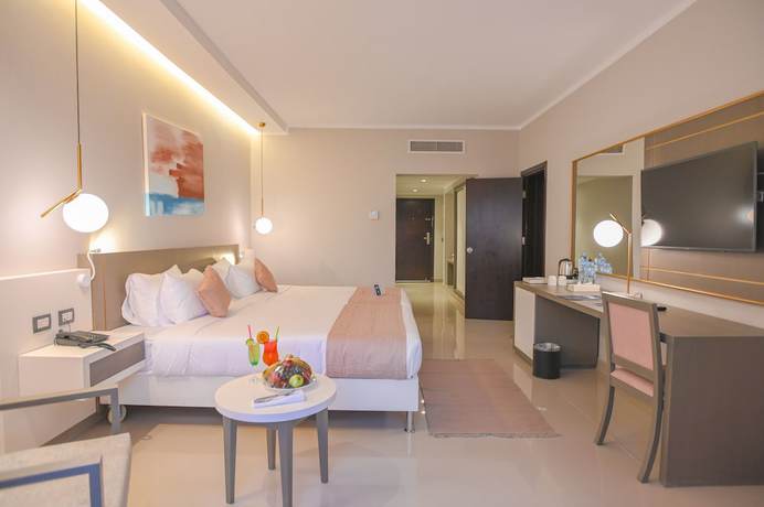 Imagen de la habitación del Hotel Sataya Resort Marsa Alam. Foto 11