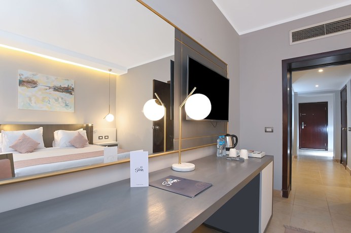 Imagen de la habitación del Hotel Sataya Resort Marsa Alam. Foto 19