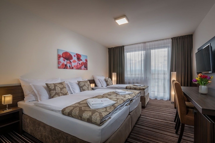 Imagen de la habitación del Hotel Satel. Foto 2