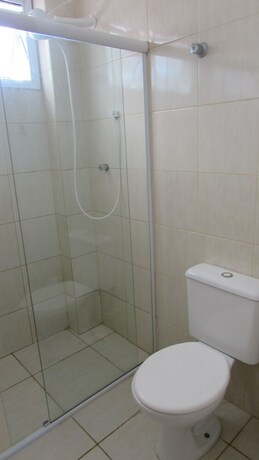 Imagen de la habitación del Hotel Satelite Itanhaem. Foto 15