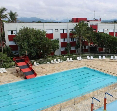 Imagen de la piscina del Hotel Satelite Itanhaem. Foto 20