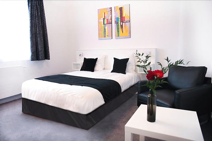 Imagen de la habitación del Hotel Satellite. Foto 6
