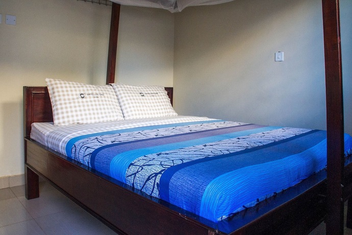 Imagen de la habitación del Hotel Satellite One. Foto 13