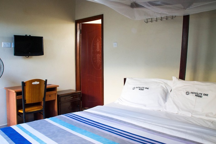 Imagen de la habitación del Hotel Satellite One. Foto 14