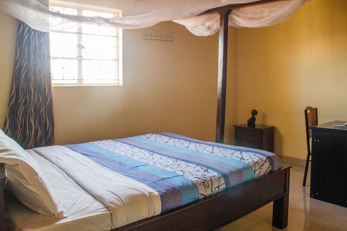 Imagen de la habitación del Hotel Satellite One. Foto 19