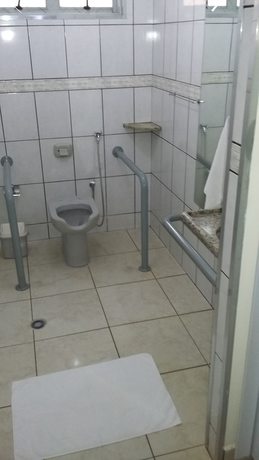 Imagen de la habitación del Hotel S&atilde;o Caetano. Foto 16