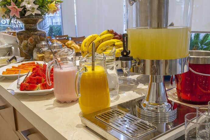 Imagen del bar/restaurante del Hotel S&atilde;o Carlos Marklin Su&iacute;tes. Foto 19