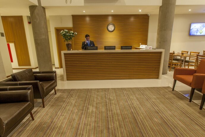 Imagen general del Hotel S&atilde;o Carlos Marklin Su&iacute;tes. Foto 2