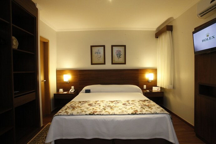 Imagen general del Hotel S&atilde;o Carlos Marklin Su&iacute;tes. Foto 6