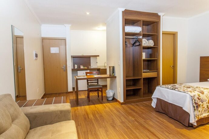 Imagen general del Hotel S&atilde;o Carlos Marklin Su&iacute;tes. Foto 14