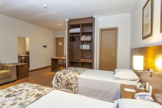 Imagen general del Hotel S&atilde;o Carlos Marklin Su&iacute;tes. Foto 16