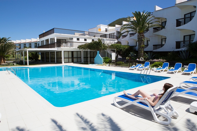 Imagen de la piscina del Hotel São Jorge Garden. Foto 12