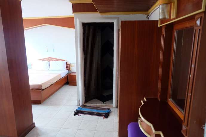 Imagen de la habitación del Hotel Satit Padang. Foto 13