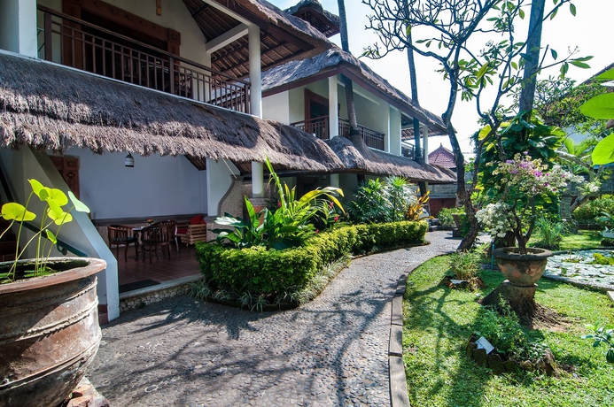Imagen de los exteriores del Hotel Sativa Sanur Cottages. Foto 11