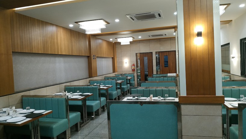 Imagen de los interiores del Hotel Satkar Chhatral. Foto 18