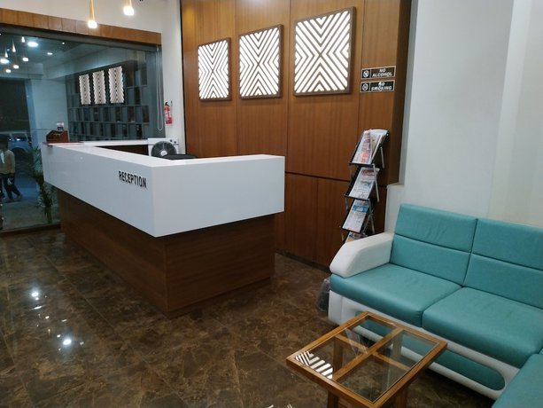 Imagen de los interiores del Hotel Satkar Chhatral. Foto 19