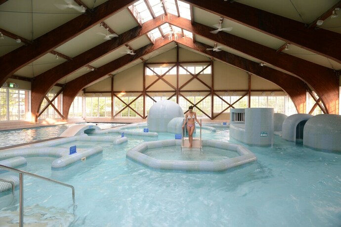 Imagen de la piscina del Hotel Satoyama Auberge and Hot Spring Wellness Spa Sakuragaike Kuagarden. Foto 36