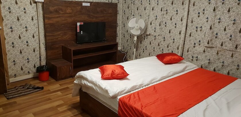 Imagen general del Hotel Satpura Adventure Resort and Camping. Foto 12