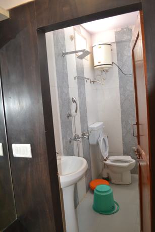 Imagen de la habitación del Hotel Satpura Safari. Foto 4