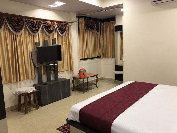 Imagen de la habitación del Hotel Satpura Safari. Foto 5