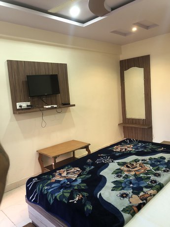 Imagen de la habitación del Hotel Satpura Safari. Foto 13