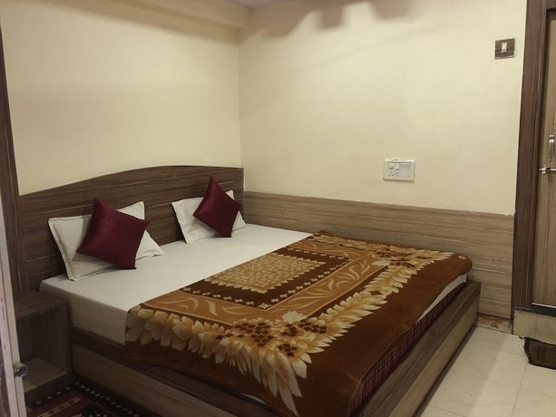 Imagen de la habitación del Hotel Satpura Safari. Foto 14