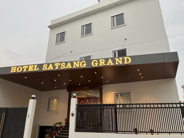 Imagen general del Hotel Satsang Grand. Foto 1