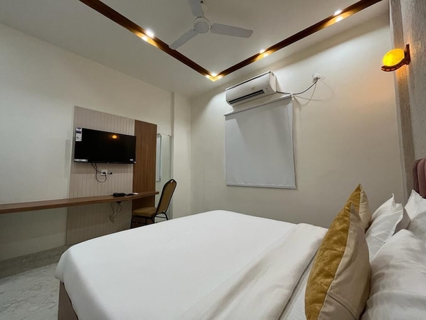 Imagen de la habitación del Hotel Satsang Grand. Foto 5