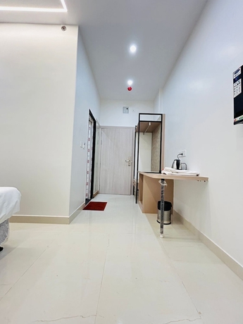 Imagen de la habitación del Hotel Satsang Grand. Foto 7