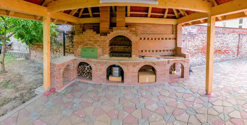 Imagen de los exteriores del Hotel Satu Mare City. Foto 10