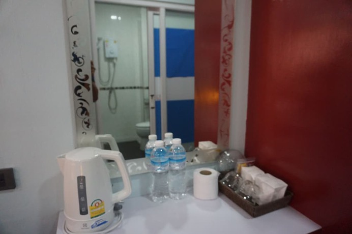 Imagen de la habitación del Hotel Satun Tanee. Foto 9