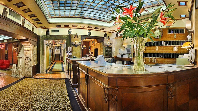 Imagen de los interiores del Hotel Saturnia and International. Foto 12