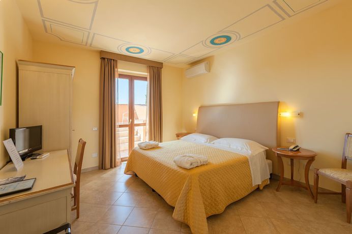 Imagen de la habitación del Hotel Saturno Fontepura. Foto 17