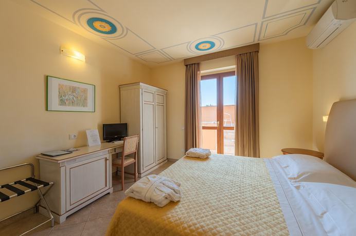 Imagen de la habitación del Hotel Saturno Fontepura. Foto 19