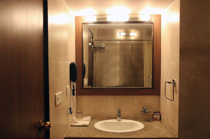 Imagen de la habitación del Hotel Satya Ashoka. Foto 12