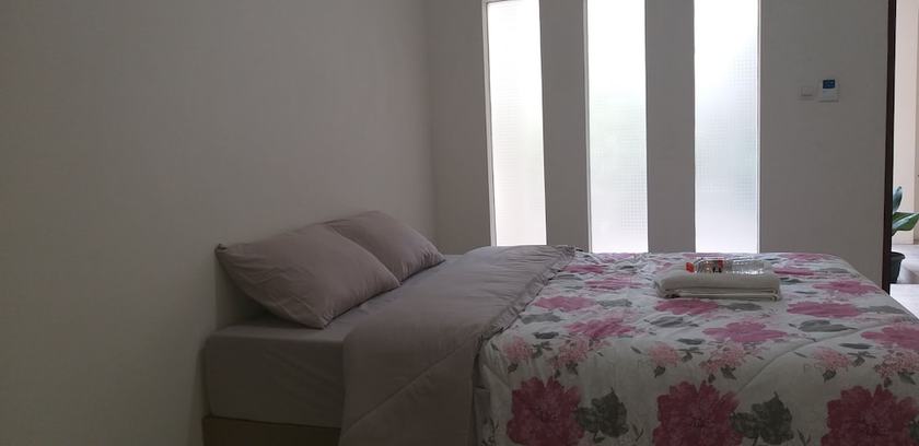 Imagen de la habitación del Hotel Satya Graha. Foto 6
