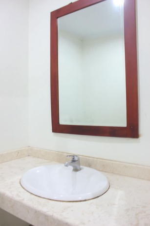 Imagen de la habitación del Hotel Satya Graha. Foto 8