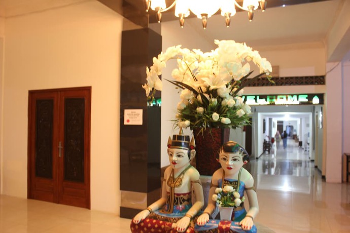 Imagen de los interiores del Hotel Satya Graha. Foto 18