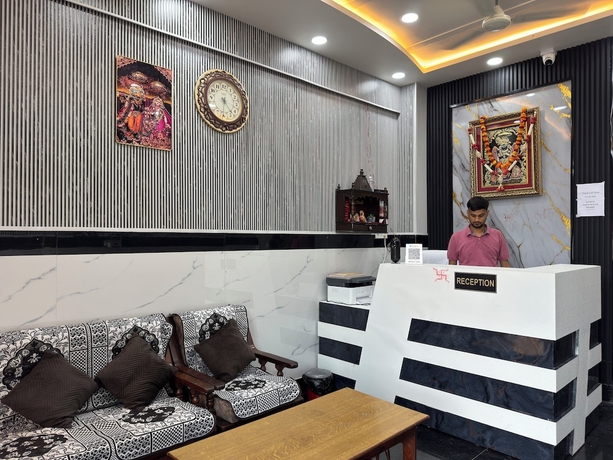 Imagen de los interiores del Hotel Satya Nikunj INN. Foto 14