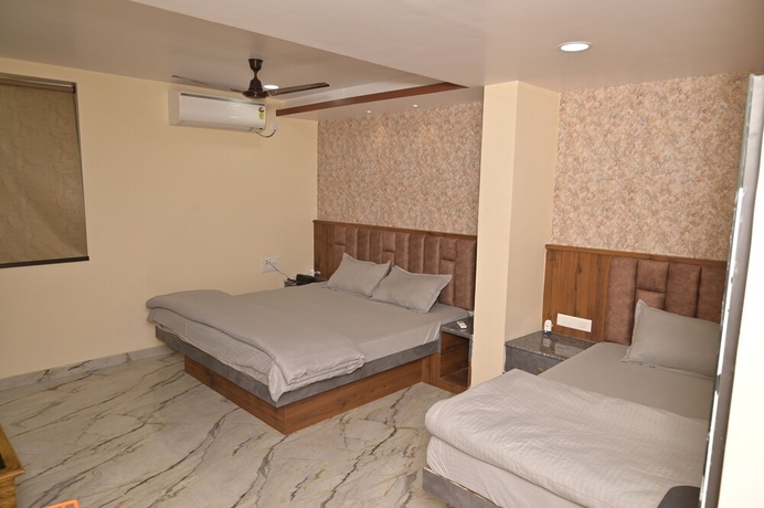 Imagen de la habitación del Hotel Satyabhama Lodging. Foto 3