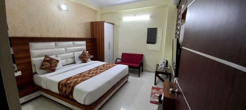 Imagen de la habitación del Hotel Satyadeep Inn. Foto 5