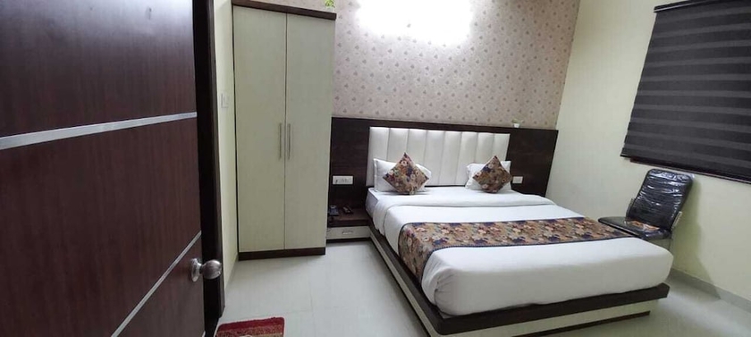 Imagen de la habitación del Hotel Satyadeep Inn. Foto 10