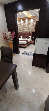 Imagen de la habitación del Hotel Satyadeep Inn. Foto 11