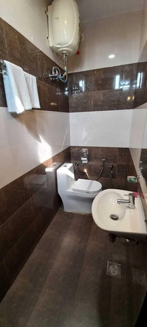 Imagen de la habitación del Hotel Satyadeep Inn. Foto 12