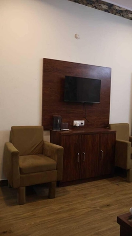 Imagen de la habitación del Hotel Satyam Dham. Foto 6