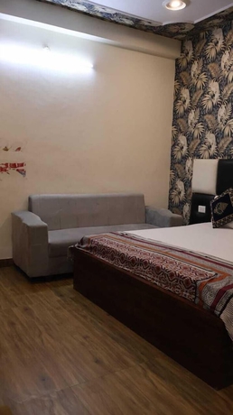 Imagen de la habitación del Hotel Satyam Dham. Foto 7