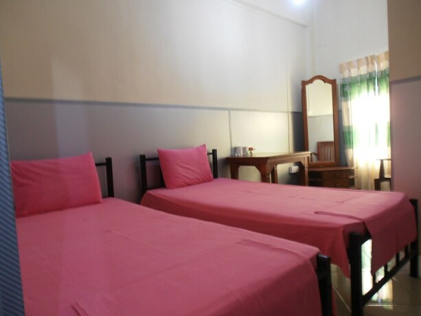 Imagen de la habitación del Hotel Satyodaya Educational Training Centre. Foto 14
