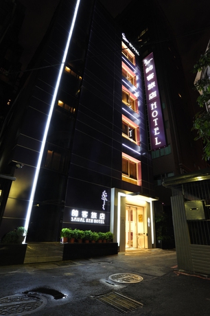 Imagen de los exteriores del Hotel Saual Keh. Foto 4