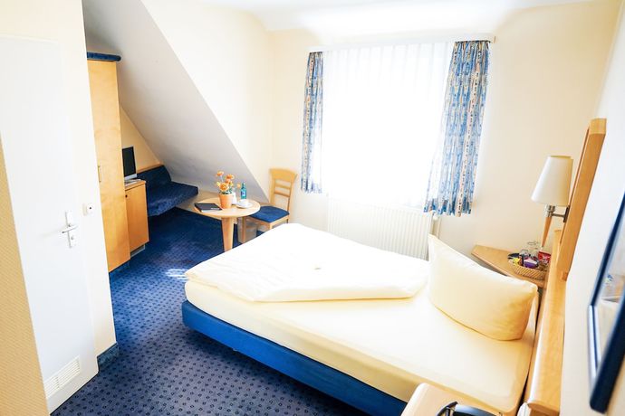 Imagen de la habitación del Hotel Sauer Garni. Foto 4