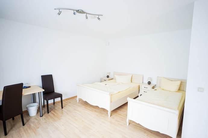 Imagen de la habitación del Hotel Sauer Garni. Foto 6